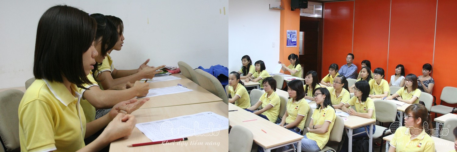 Giáo viên Superbrain thực hành kỹ năng đứng lớp trong cuộc thi