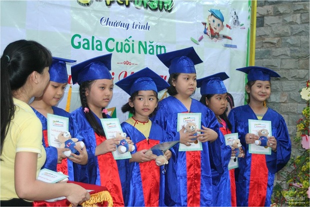 SUPERBRAIN BÌNH THẠNH VÀ SUPERBRAIN GÒ VẤP TỔ CHỨC GALA CUỐI NĂM “TRAO GỬI YÊU THƯƠNG”