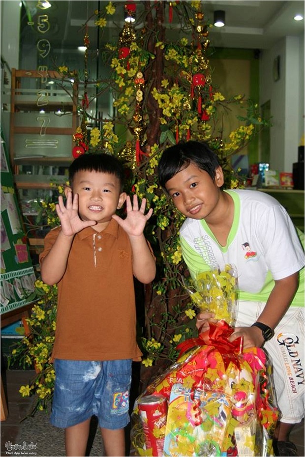 SUPERBRAIN BÌNH THẠNH VÀ SUPERBRAIN GÒ VẤP TỔ CHỨC GALA CUỐI NĂM “TRAO GỬI YÊU THƯƠNG”