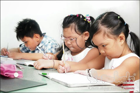 Khi trẻ tập trung sẽ hoàn thành tốt công việc của bản thân (Ảnh minh họa)