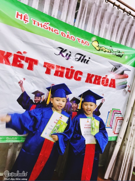 superbrain-binh-thanh-mung-le-tot-nghiep-cho-hoc-vien-nam-2017