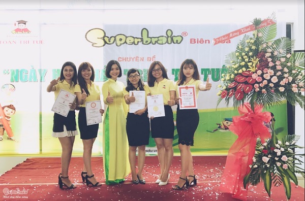 superbrain-bien-hoa-vo-thi-sau-tung-bung-khai-truong