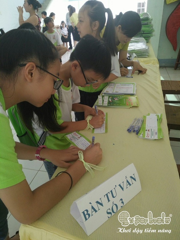 superbrain-ca-mau-tung-bung-khai-truong