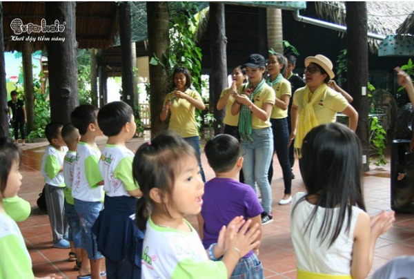 mua-he-y-nghia-voi-nhung-chuyen-di-cung-cac-ban-nho-superbrain