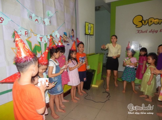 tet-thieu-nhi-1-6-cung-toan-tri-tue-superbrain