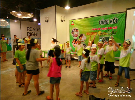 LỄ TỔNG KẾT KHÓA HÈ 2017 SUPERBRAIN QUẬN 2 THE VISTA VÀ SUPERBRAIN BÌNH THẠNH