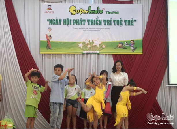 SUPERBRAIN TÂN PHÚ – TƯNG BỪNG KHAI TRƯƠNG