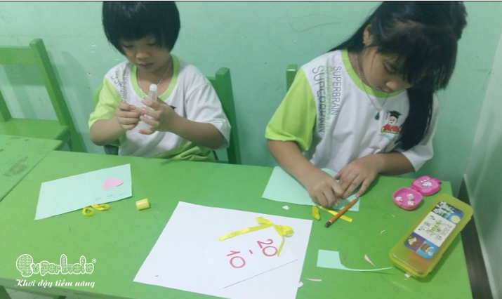 (Đặt tâm huyết trong từng hình vẽ, nét bút)