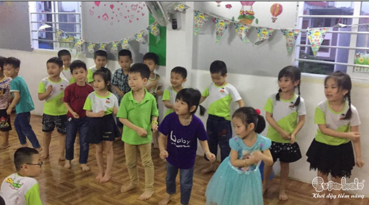 Các bạn học viên trong lớp học Superbrain Lạng Sơn