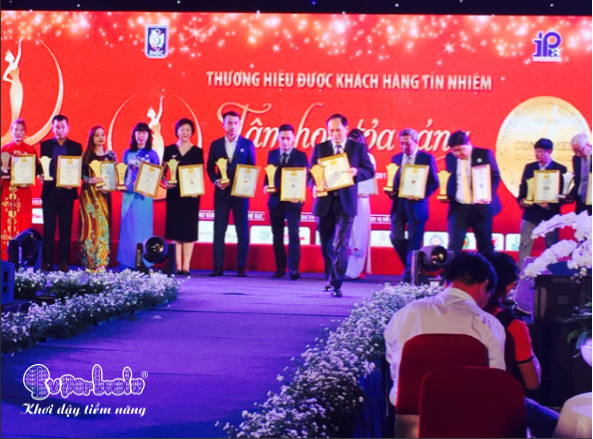 SUPERBRAIN NHẬN DANH HIỆU “THƯƠNG HIỆU ĐƯỢC KHÁCH HÀNG TÍN NHIỆM 2017 – TÂM HOA TỎA SÁNG”|SUPERBRAIN NHẬN DANH HIỆU “THƯƠNG HIỆU ĐƯỢC KHÁCH HÀNG TÍN NHIỆM 2017 – TÂM HOA TỎA SÁNG”|SUPERBRAIN NHẬN DANH HIỆU “THƯƠNG HIỆU ĐƯỢC KHÁCH HÀNG TÍN NHIỆM 2017 – TÂM HOA TỎA SÁNG”