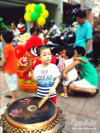 trung-thu-am-ap-cung-superbrain-viet-nam