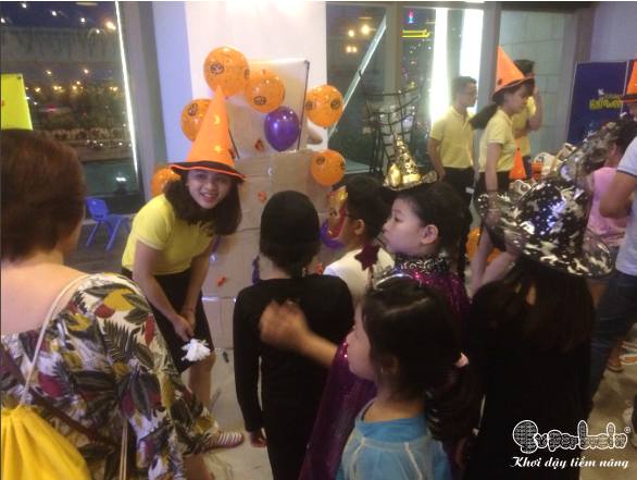 ĐẠI TIỆC HALLOWEEN CÙNG SUPERBRAIN VIỆT NAM