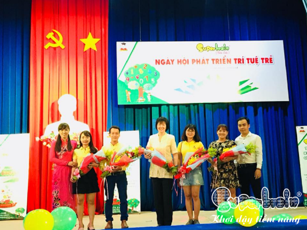 SUPERBRAIN BẾN LỨC TƯNG BỪNG KHAI TRƯƠNG