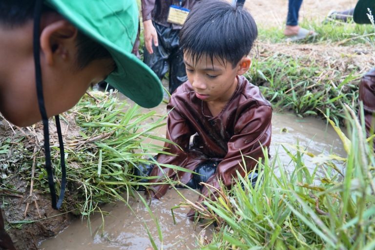 HỌC VIÊN SUPERBRAIN THAM GIA LỄ HỘI NGÀY MÙA Ở QUẢNG NGÃI