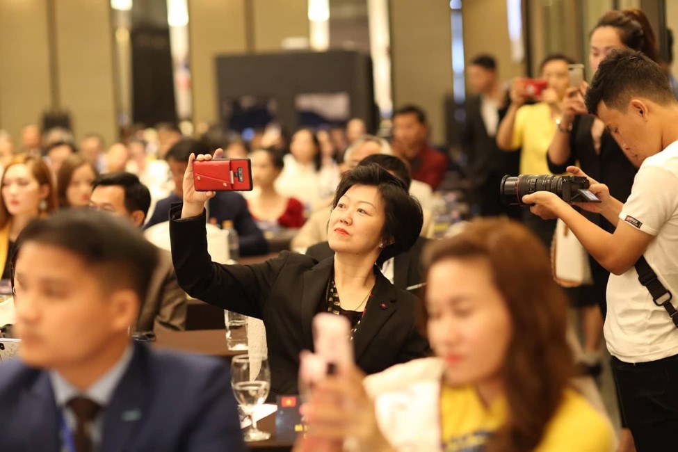 DANH HIỆU "DOANH NGHIỆP VÀNG ASEAN"