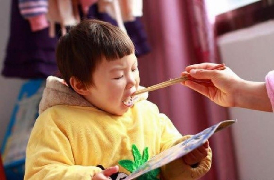 Những hành động của ba mẹ sẽ giết chết sự sáng tạo của con trẻ