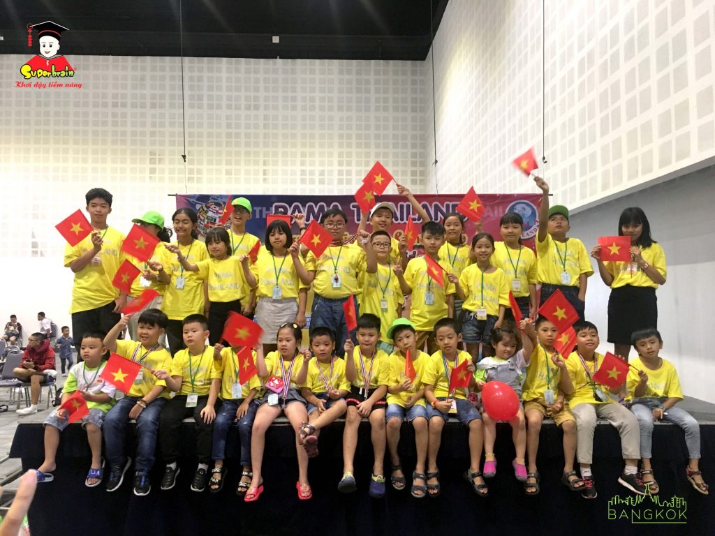 Thí sinh đoàn Superbrain Việt Nam ở nhiều độ tuổi