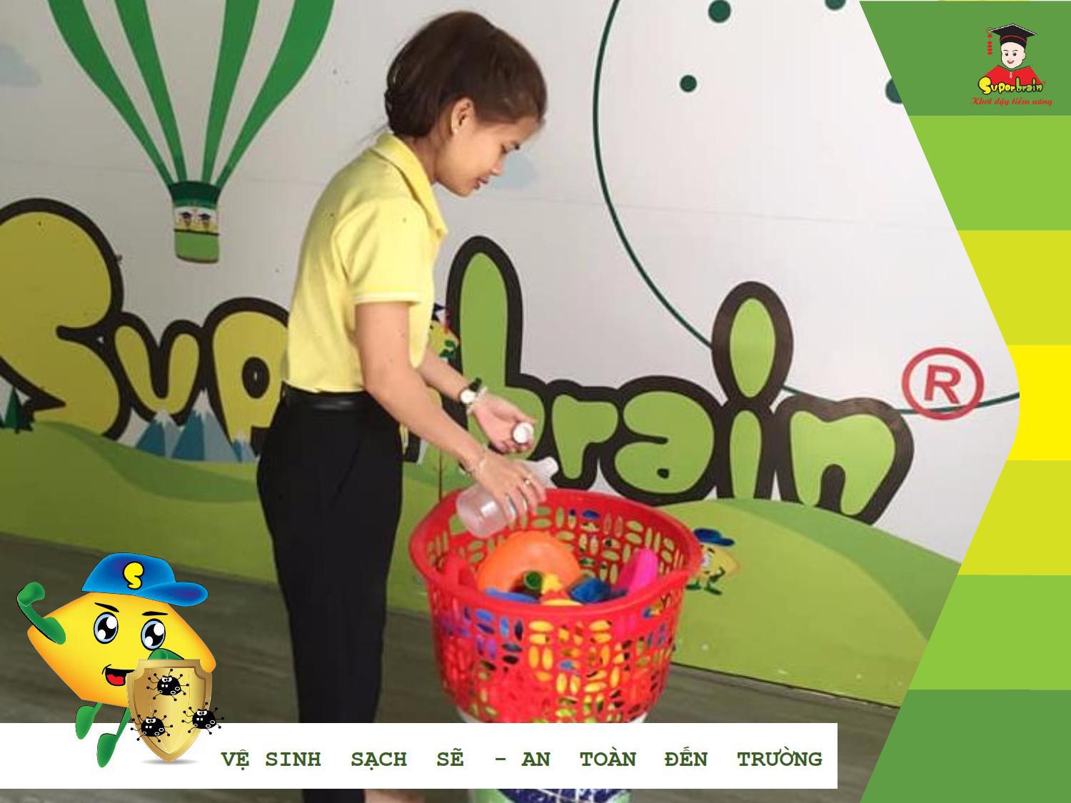 LÀM GÌ ĐỂ ĐẢM BẢO VỆ SINH AN TOÀN KHI TRẺ QUAY LẠI SUPERBRAIN?