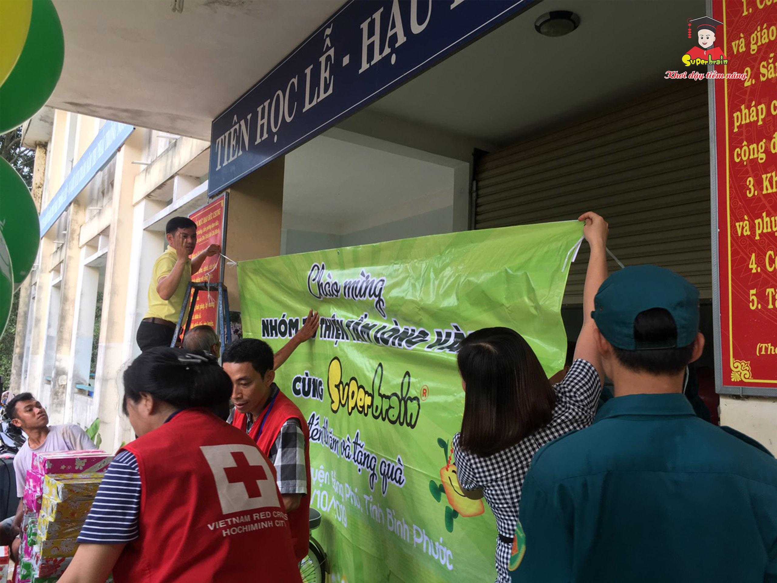 “SUPERBRAIN VÌ CỘNG ĐỒNG” – THĂM VÀ TRAO QUÀ CHO TRẺ EM BÌNH PHƯỚC