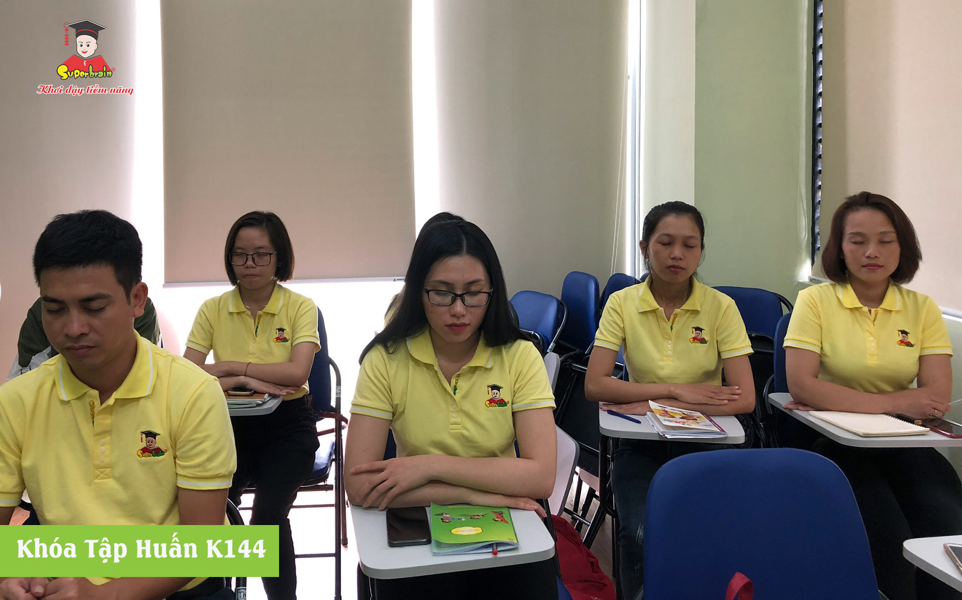 KHÓA TẬP HUẤN GIÁO VIÊN K144