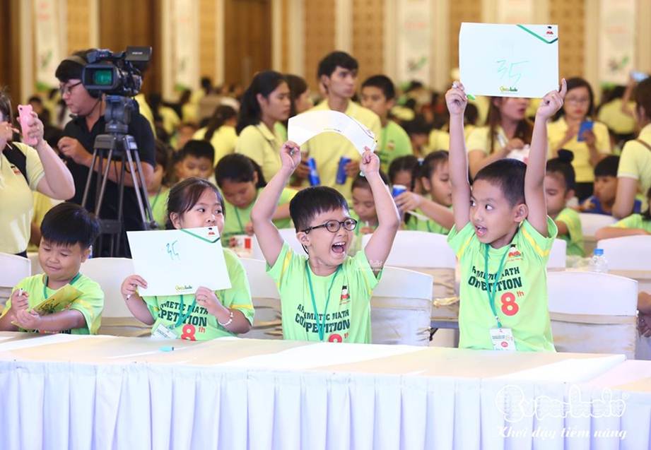 Tinh thần Superbrain thể hiện rõ nét trên gương mặt các sĩ tử nhí – một tinh thần “LÀM HẾT SỨC - CHƠI HẾT MÌNH”.