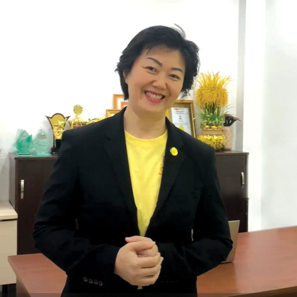 Superbrain Founder & CEO - cô SIRAYA THAPANANGKUN