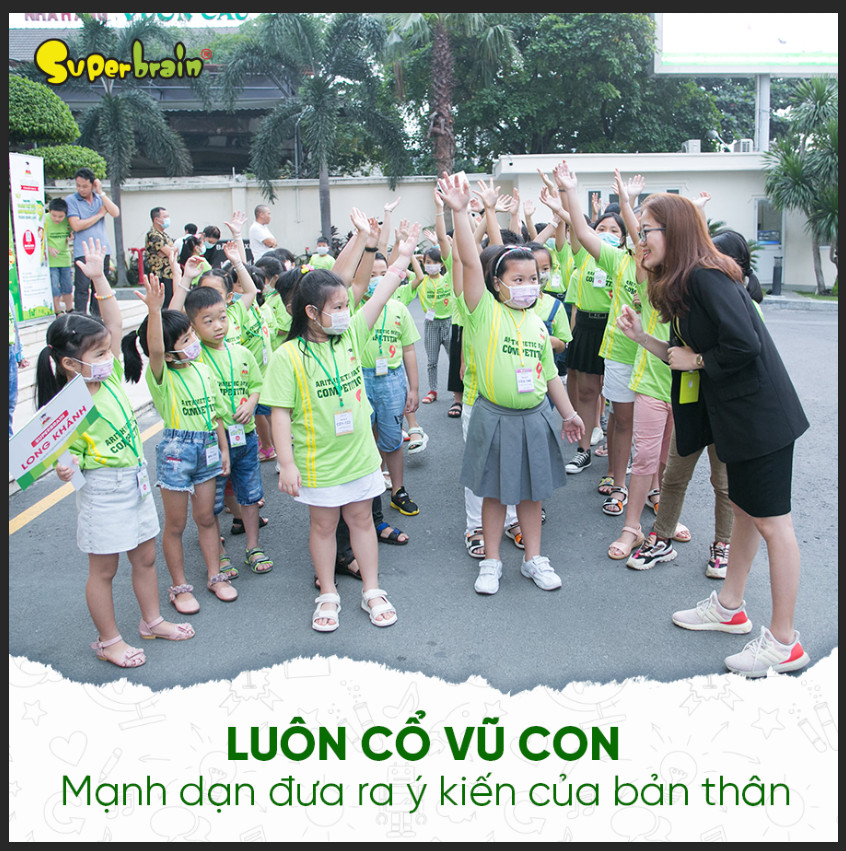 Cổ vũ và khích lệ là điều cần thiết để con tự tin hơn